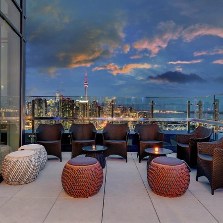 Hotel X Toronto, A Destination By Hyatt Hotel Exteriér fotografie View from the rooftop terrace