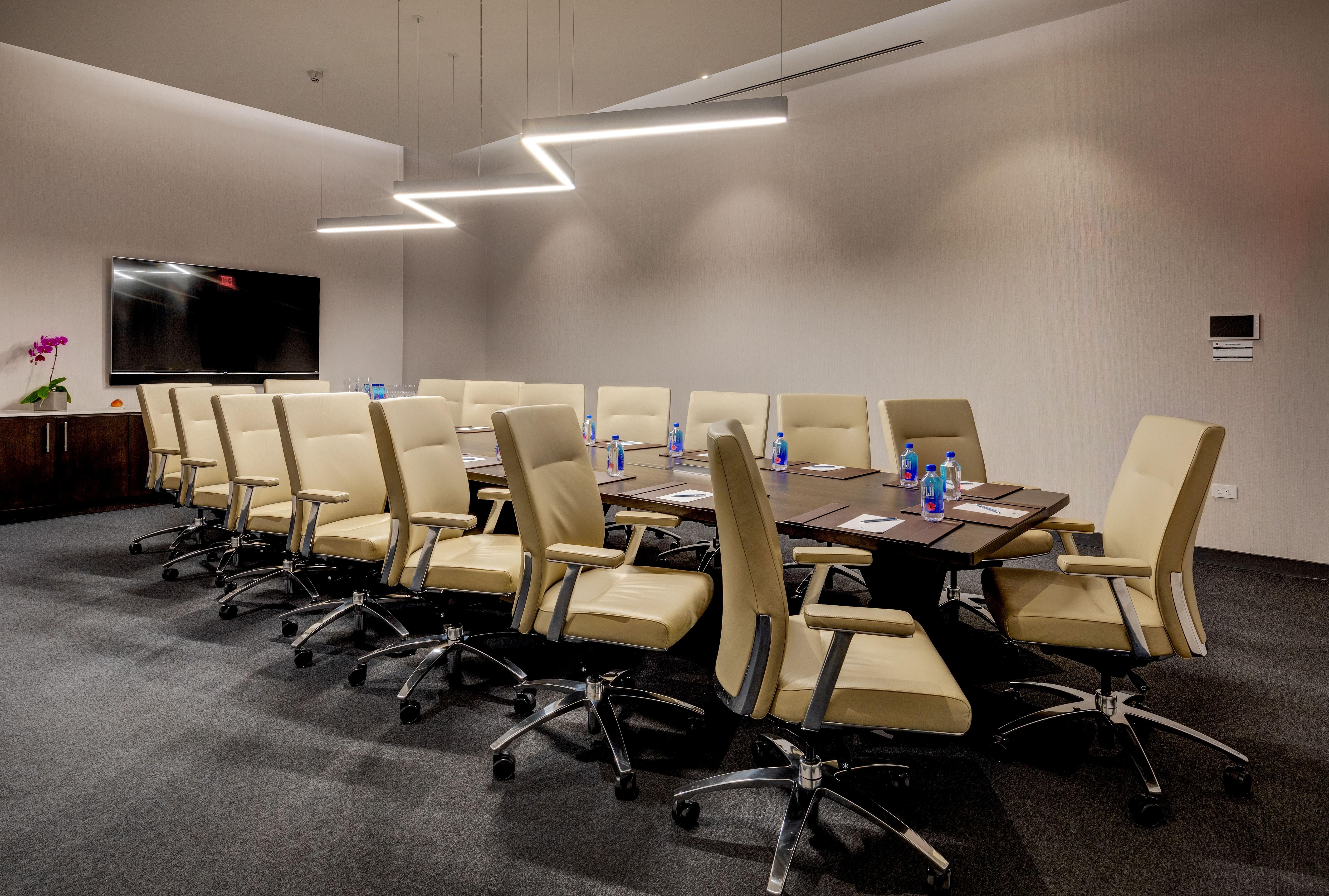 Hotel X Toronto, A Destination By Hyatt Hotel Exteriér fotografie Boardroom at the InterContinental Hotel, London, The O2