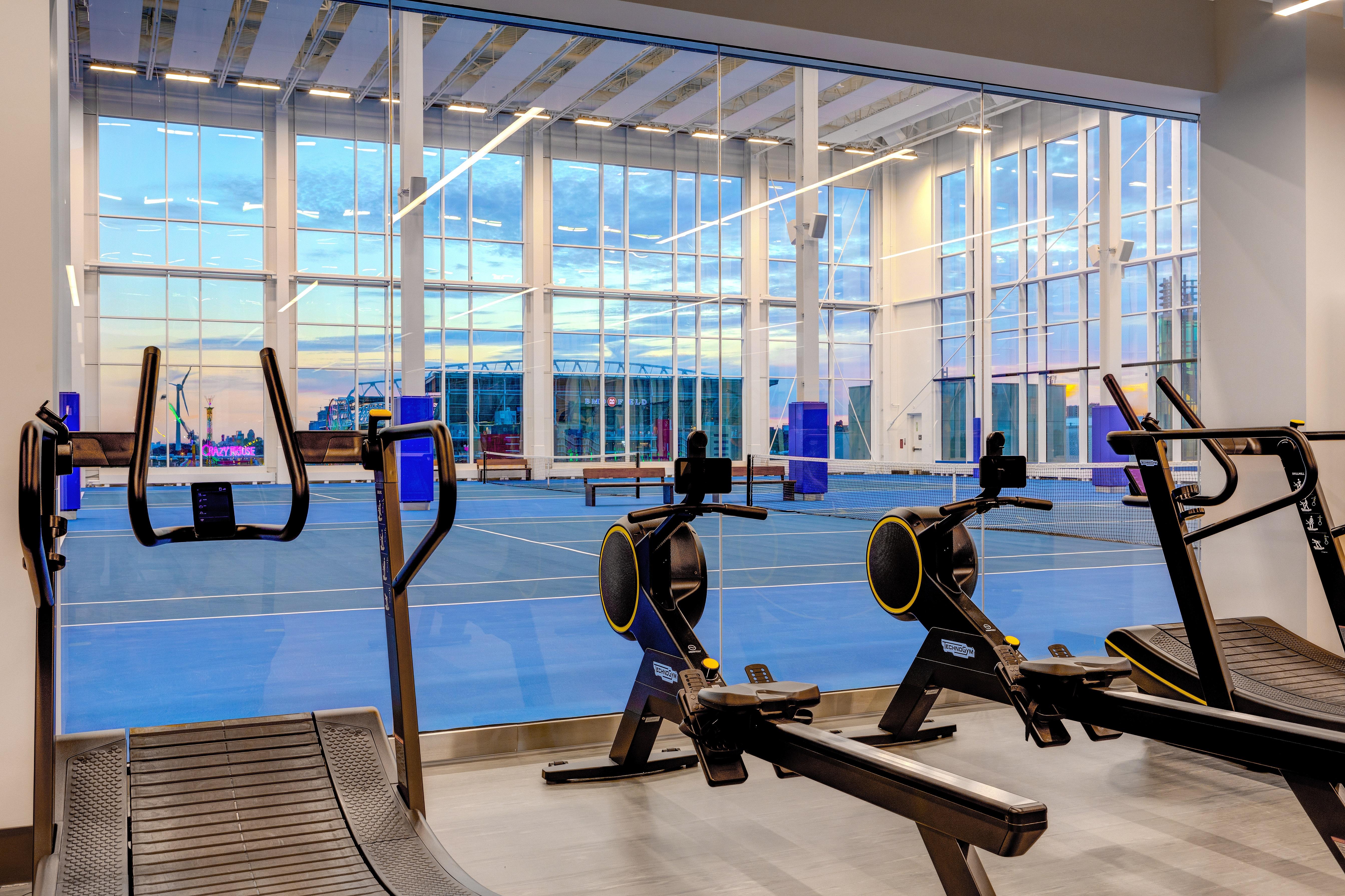 Hotel X Toronto, A Destination By Hyatt Hotel Exteriér fotografie The Sports and Fitness Center