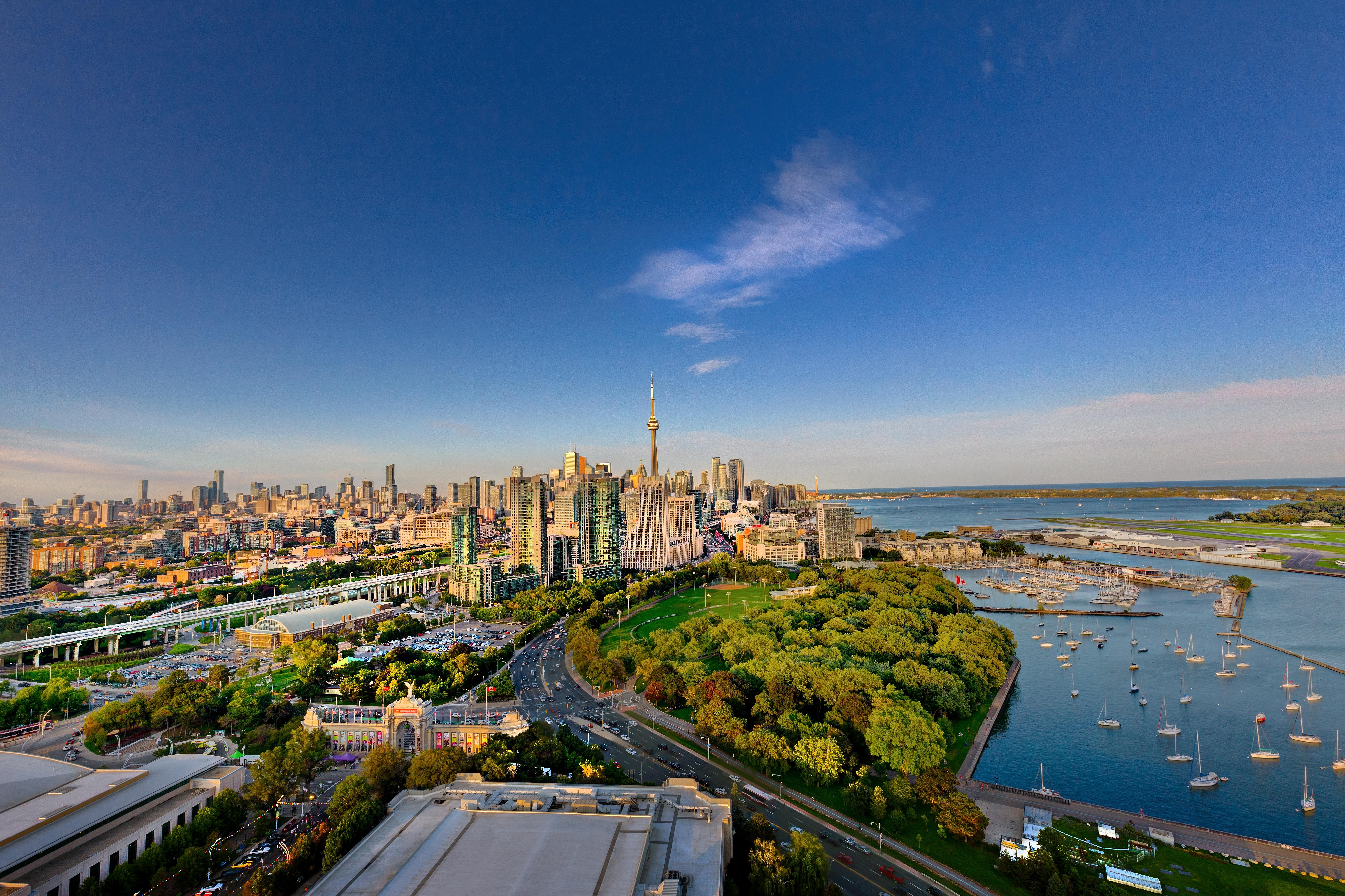 Hotel X Toronto, A Destination By Hyatt Hotel Exteriér fotografie View of the Sydney CBD from the west